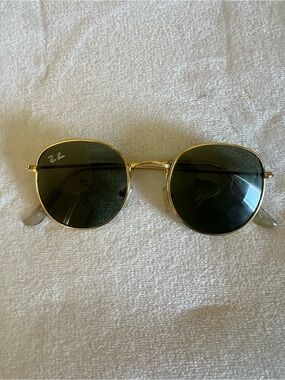 Ray-Ban Gold Frame Sunglasses with Dark Green Lenses